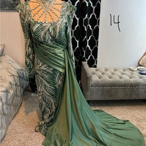 Elegant Green Evening Gown